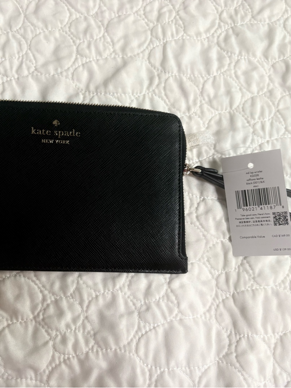 Kate Spade wristlet wallet NWT - black pebbled leather